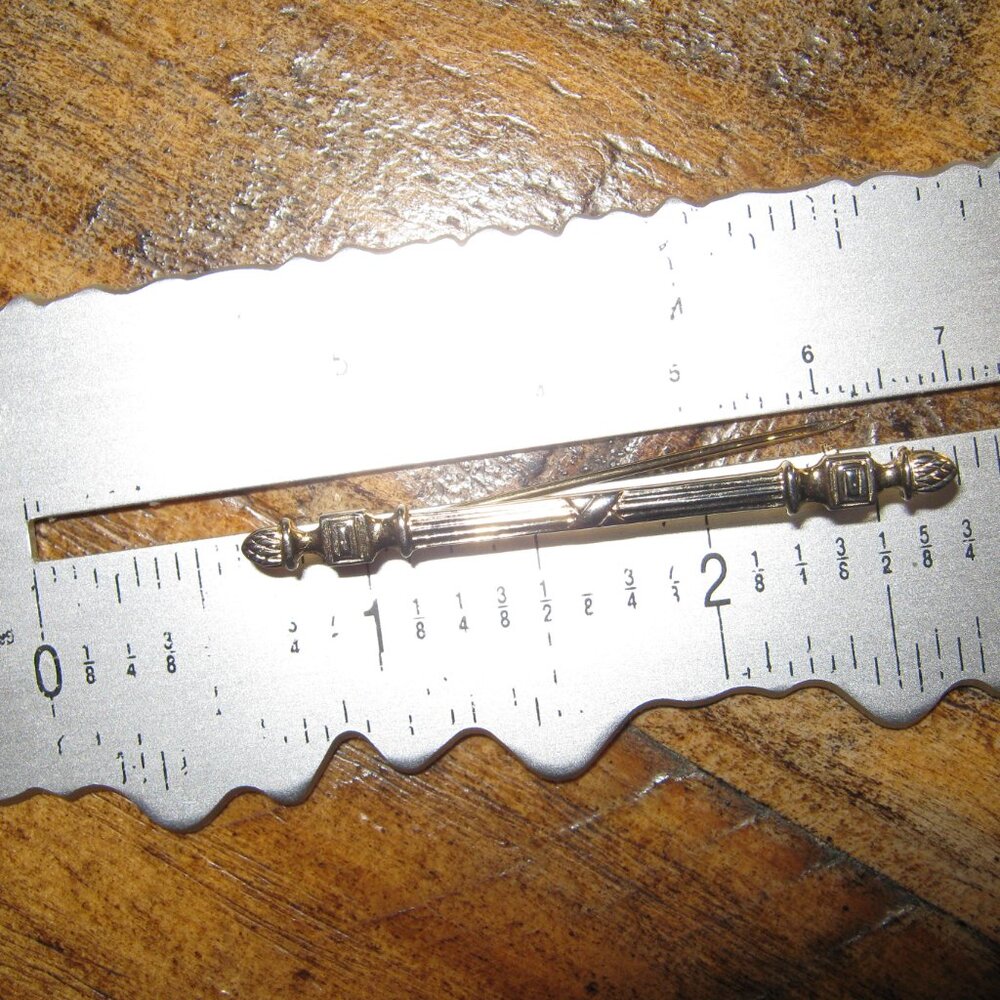 Vintage Preppy Pin Set - Picture 4 of 7
